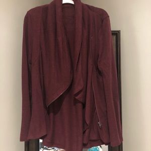 Airport Cardigan in maroon